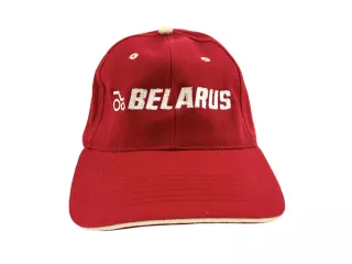 Baseball cap with embroidered Belarus lettering (red) (1)