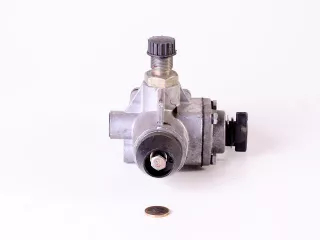 Belarus/MTZ blow-off valve, original (1)