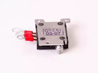Belarus/MTZ built-in voltage controller,complete,new type 68.3702 (1)