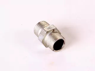Belarus/MTZ C-100 main cylinder new type of nipple-valve, original (1)