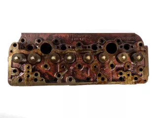 Belarus/MTZ cylinder head  80 completely new type, original (2)