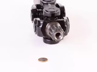 Belarus/MTZ driving front axle universal joint drive complete with a straight axle (1)