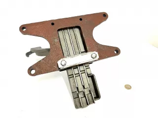 Belarus/MTZ gear shift mechanism (50, 52, 550, 552, 80, 82, 890, 892) (5)