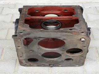 Belarus/MTZ gearbox housing, original (used) (0)