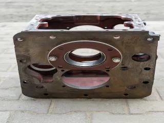 Belarus/MTZ gearbox housing, original (used) (3)