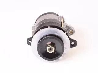 Belarus/MTZ generator 14V, 1000W, 3-pin (1)