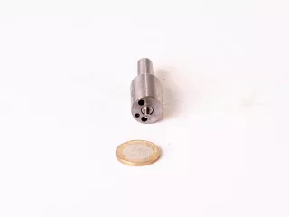 Belarus/MTZ injector nozzle 80, Russian (1)
