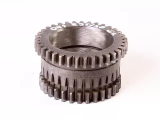 Belarus/MTZ pinion 041  Z = 35/30 (gear, the bigger  groove toothing)  non-original (1)
