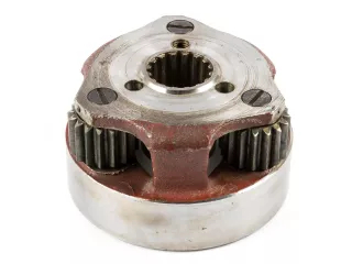 Belarus/MTZ PTO pinion pin house complete (0)