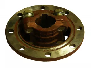 Belarus/MTZ rear wheel hub (1)