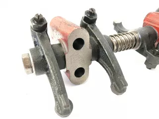 Belarus/MTZ Rocker Arm Shaft complete new type (3)