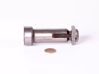 Belarus/MTZ shaft 094 + nut (draft 82 out- drive) original (0)