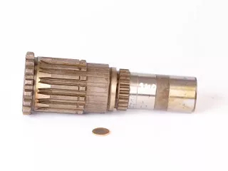 Belarus/MTZ shaft 240 1025, (23.5 cm) original (0)