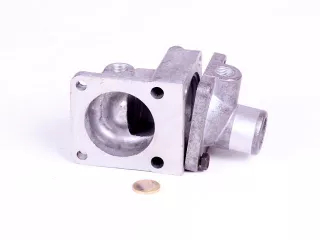 Belarus/MTZ thermostat housing new type (2)