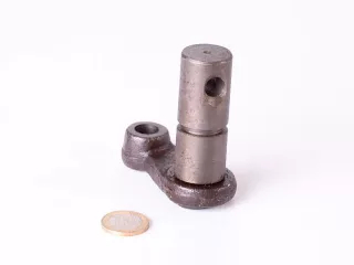 Belarus/MTZ transfer case lever shaft (1)