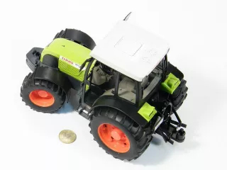 Bruder Spielzeug Claas Nectis 267 F Traktor (1)