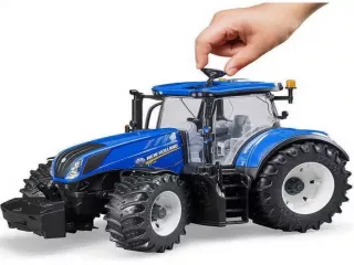 Bruder toy tractor New Holland T7315 (2)