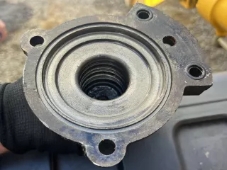 Force 1020 torque converter cover (gearbox cluster shaft) (0)