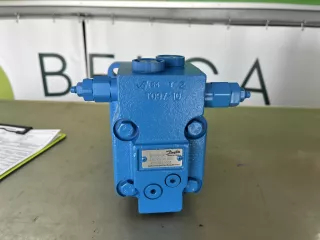 Force 317 Schwenkantrieb-Hydraulikmotor (3)