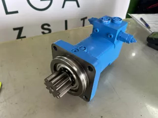 Force 317 swing drive hydraulic motor (1)