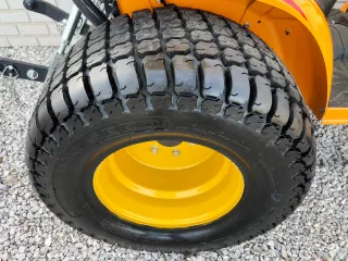 Force 325 Stage V Grasradsatz (5)