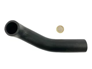 Force 325 upper radiator hose (1)