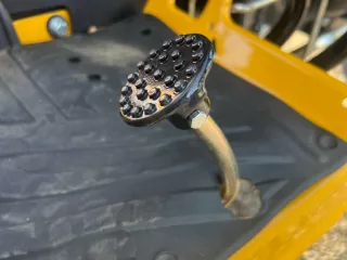 Force 326 tractor accelerator pedal (0)