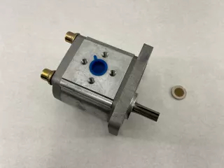 Force 450 hydraulic pump (0)