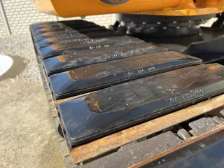 Force 470 montierbares Gummipad-Set für Metallketten (3)