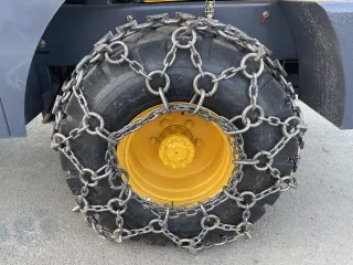Force 915 snow chain (8x8 version) (1)