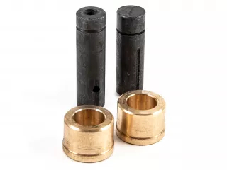 Front axle pin and bush for Japanese compact tractor Kubota B5000, B6000, B7000  (2)