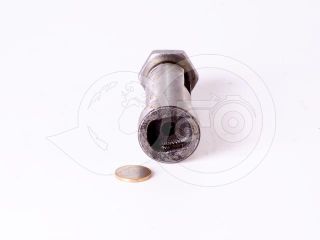 Belarus/MTZ shaft 094 + nut (draft 82 out- drive) (2)