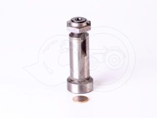 Belarus/MTZ shaft 094 + nut (draft 82 out- drive) (3)