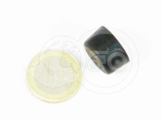 Belarus/MTZ side window hinge cap (frameless side glass) plastic (1)