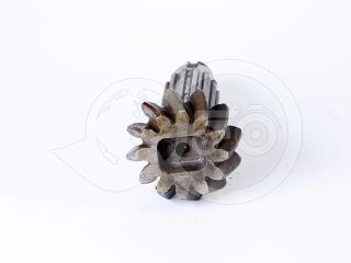 Belarus/MTZ differential shaft syncrone gear 1025 (2)