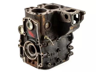 Iseki E262 engine block, used (1)