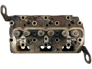Iseki E3112 cylinder head, used (2)