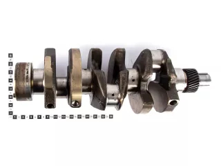 Iseki E3CC-009384 crankshaft, used (2)