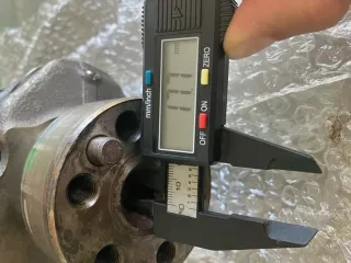 Iseki E3CC-009384 Kurbelwelle, gebraucht (4)