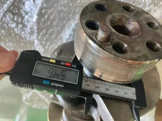 Iseki E3CC-009384 Kurbelwelle, gebraucht (8)