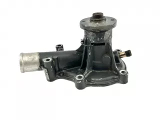 Kubota D1005 water pump, used (3)