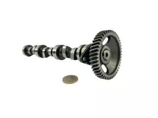Kubota D722 camshaft, used (2)