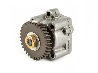 Kubota D750 oil pump, used (0)