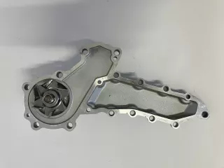 Kubota L1-185 Wasserpumpe (0)
