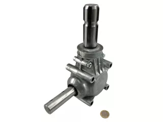 L-Getriebe 1:1, 15 PS für Rasenmäher / Schlegelmäher / Düngerstreuer (0)