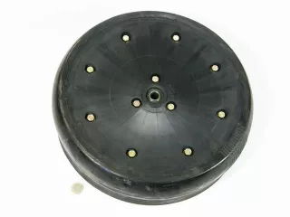 mélységhatároló kerék komplett ( 3 csavaros a közepe) (1)