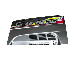 Motorschutz-Seitenabdeckung, linke Seite, für Iseki AT25 japanischen Kleintraktor, gebraucht (0)