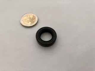 Oil seal 16x26x7 (0)