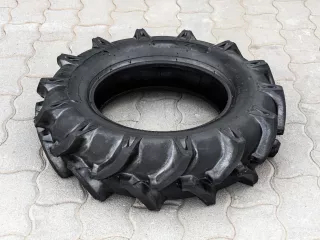 Tyre 7-14 SUPER SALE PRICE! (0)