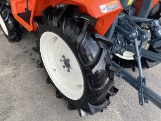 Tyre 8.3-20 SUPER SALE PRICE! (4)